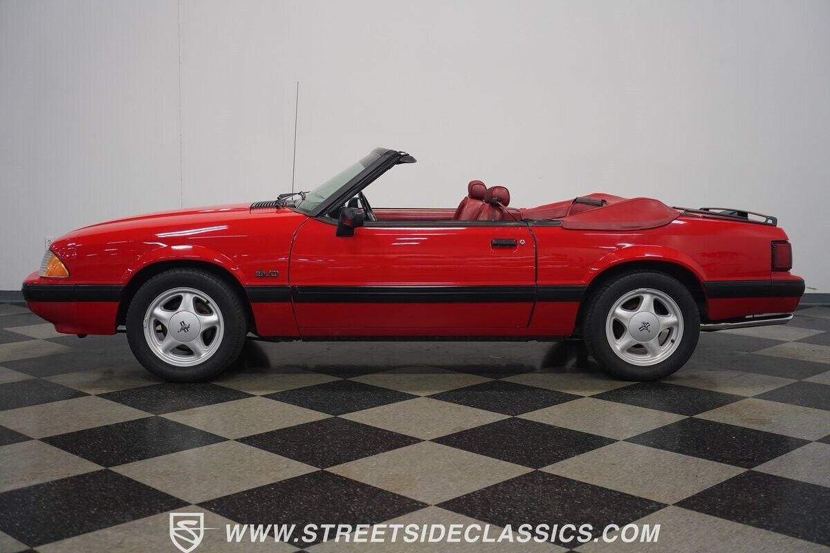 Ford-Mustang-Cabriolet-1991-8