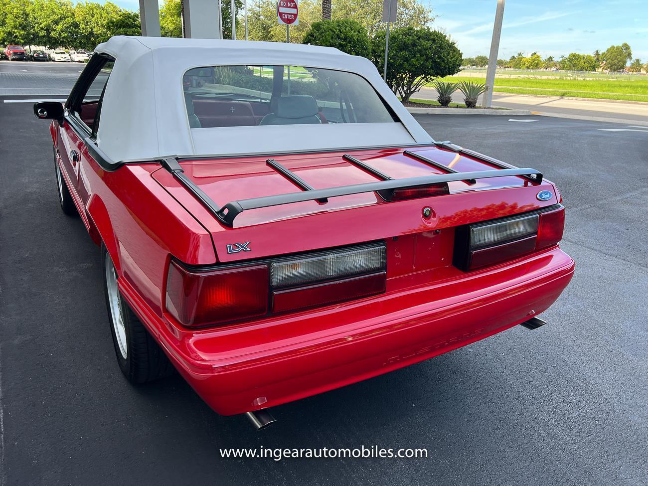 Ford-Mustang-Cabriolet-1992-26