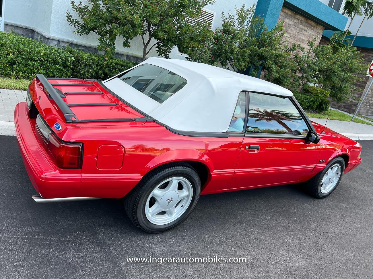 Ford-Mustang-Cabriolet-1992-28