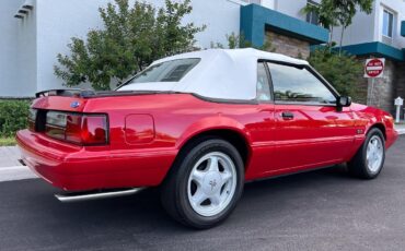 Ford-Mustang-Cabriolet-1992-29