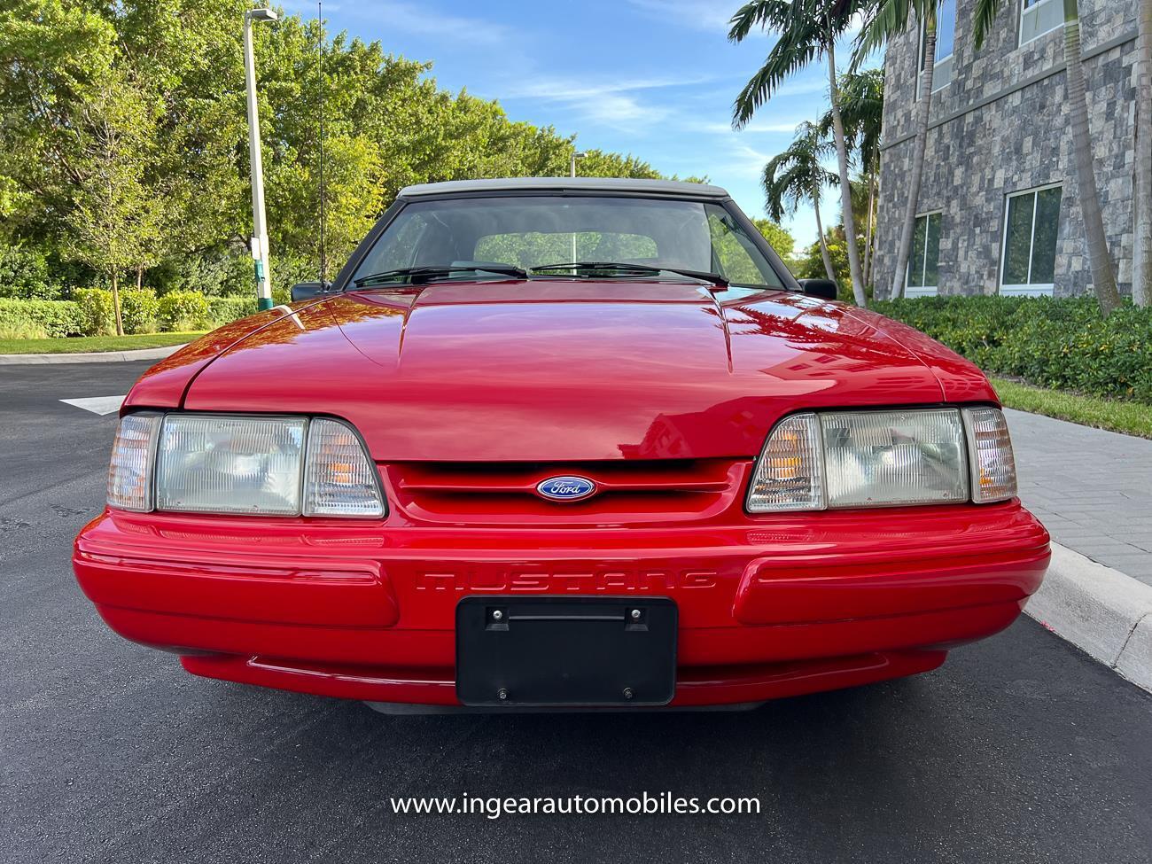 Ford-Mustang-Cabriolet-1992-32