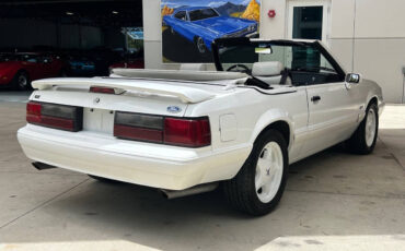 Ford-Mustang-Cabriolet-1993-4