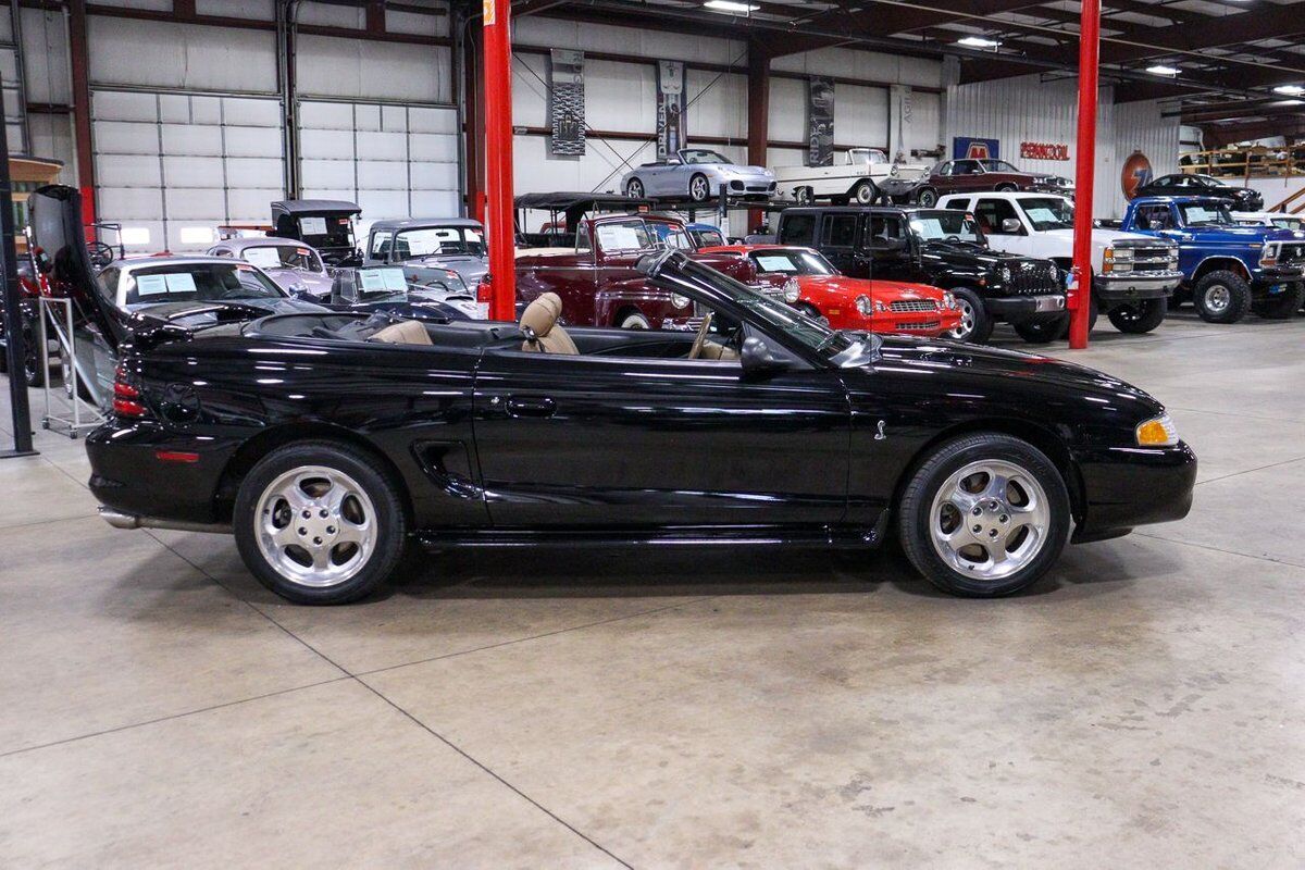 Ford-Mustang-Cabriolet-1995-5