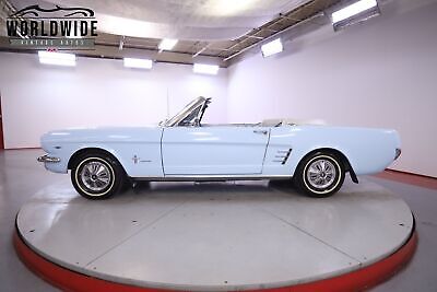 Ford-Mustang-Convertible-1966-2