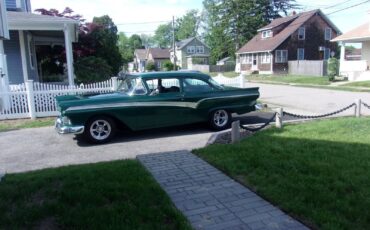 Ford Mustang Coupe 1957