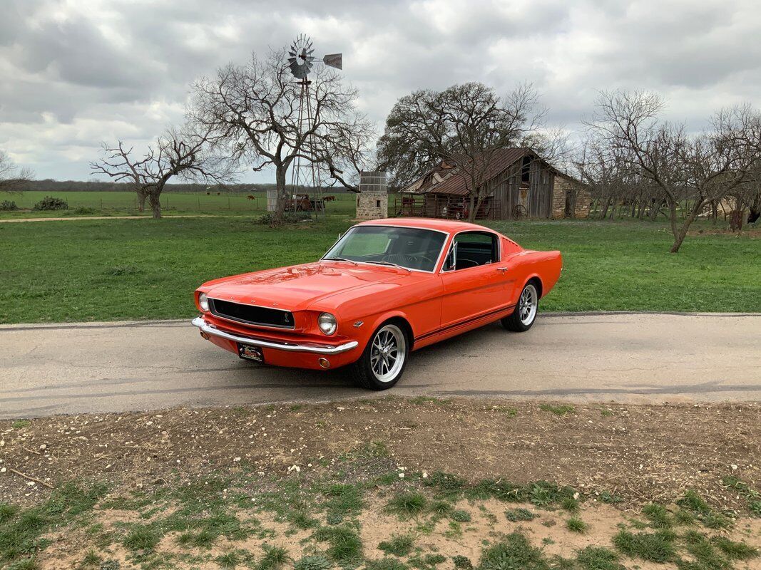 Ford-Mustang-Coupe-1965-10