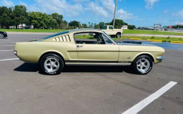 Ford-Mustang-Coupe-1965-2