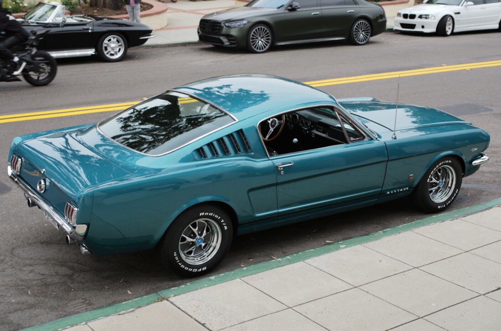 Ford-Mustang-Coupe-1965-20