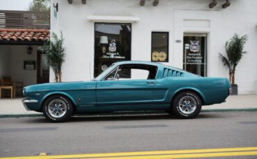 Ford-Mustang-Coupe-1965-22