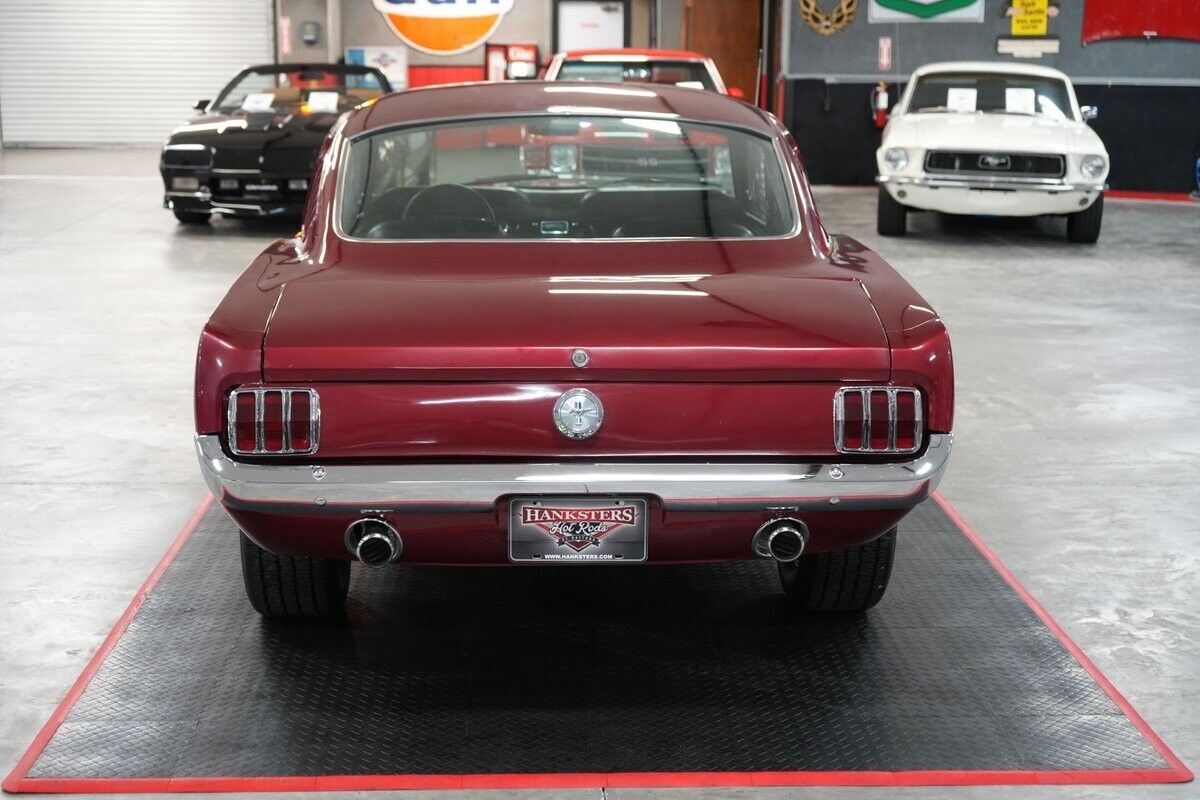 Ford-Mustang-Coupe-1965-4