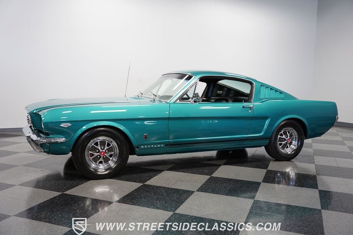 Ford-Mustang-Coupe-1965-6