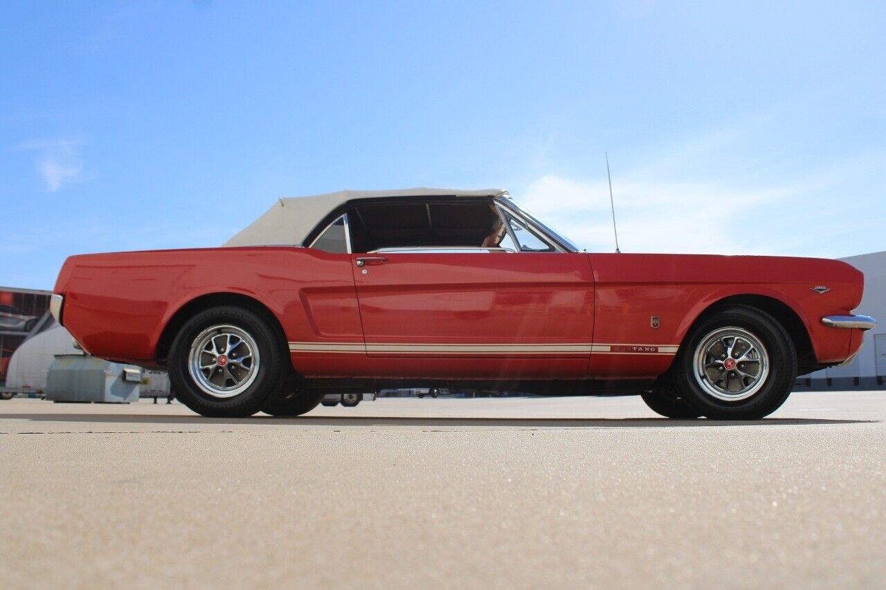 Ford-Mustang-Coupe-1965-7