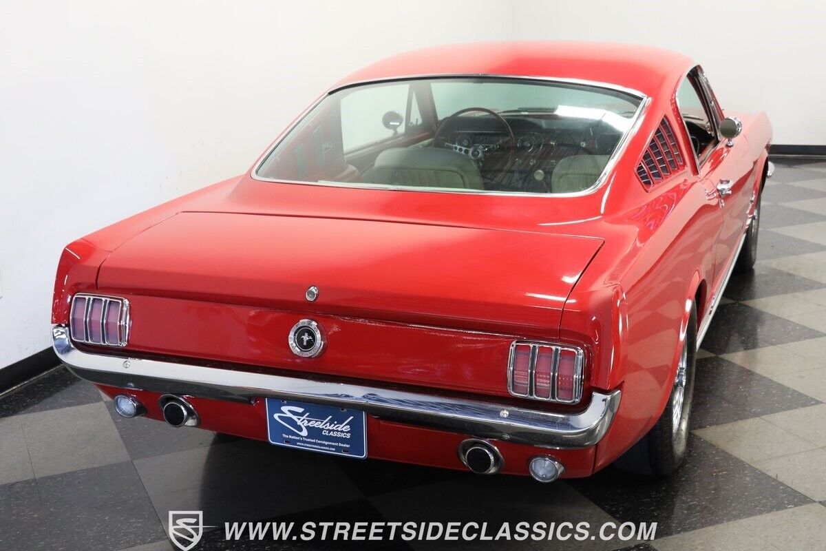 Ford-Mustang-Coupe-1965-9