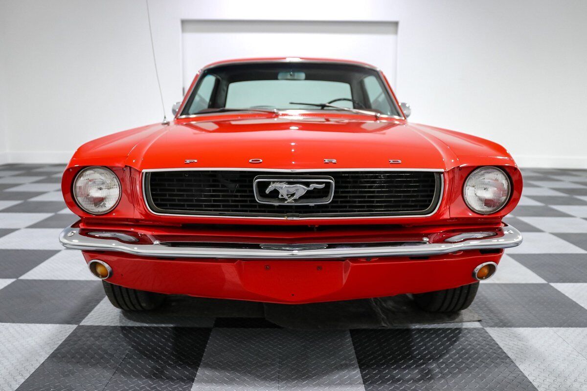 Ford-Mustang-Coupe-1966-1