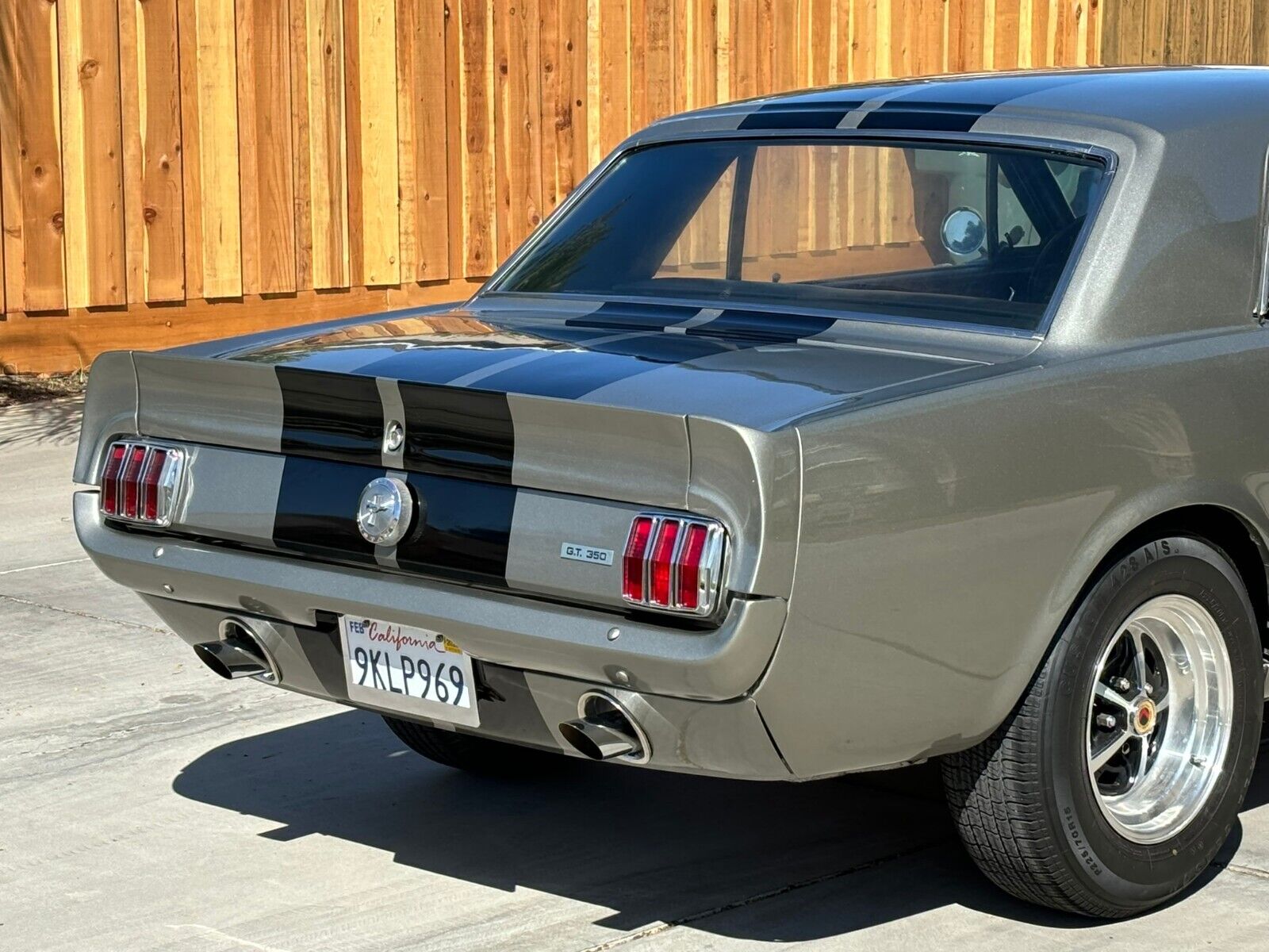 Ford-Mustang-Coupe-1966-10