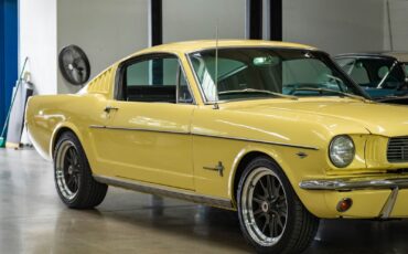 Ford-Mustang-Coupe-1966-10