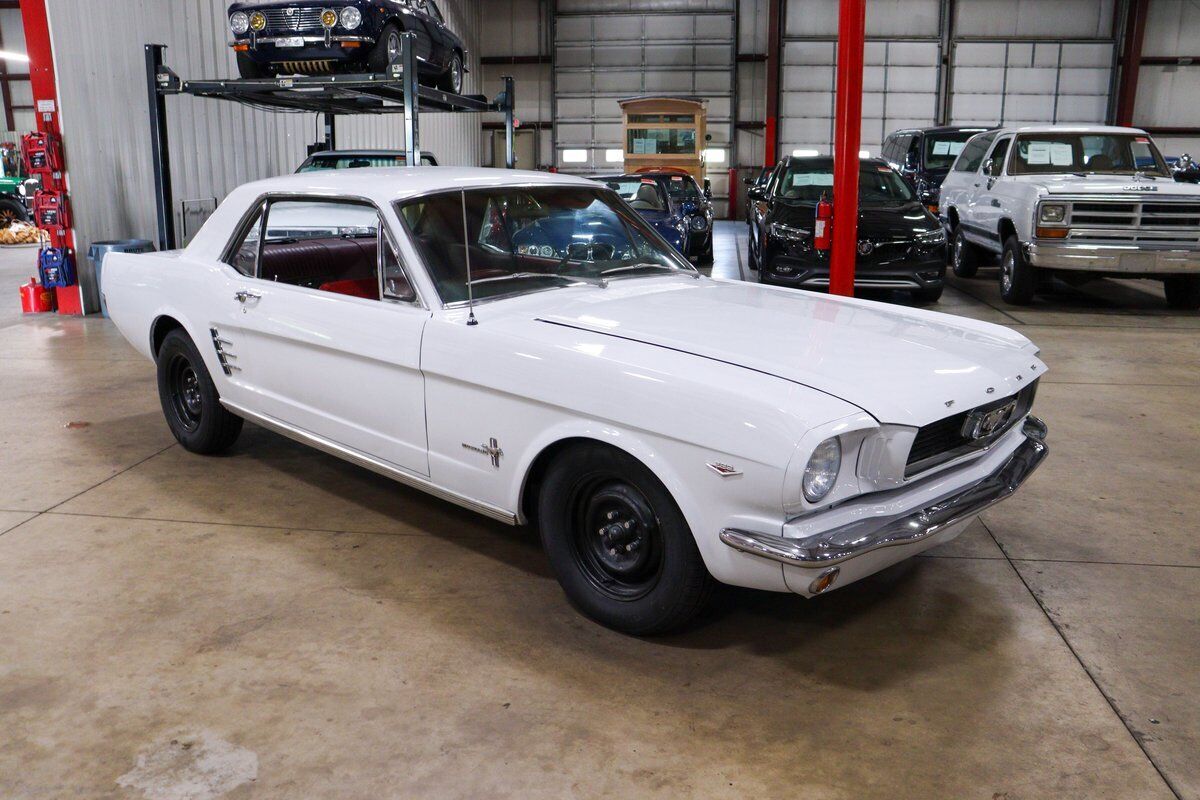 Ford-Mustang-Coupe-1966-11