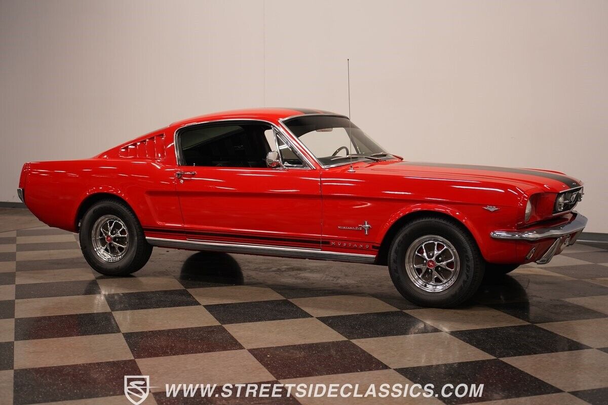 Ford-Mustang-Coupe-1966-18