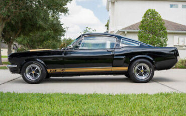 Ford-Mustang-Coupe-1966-2