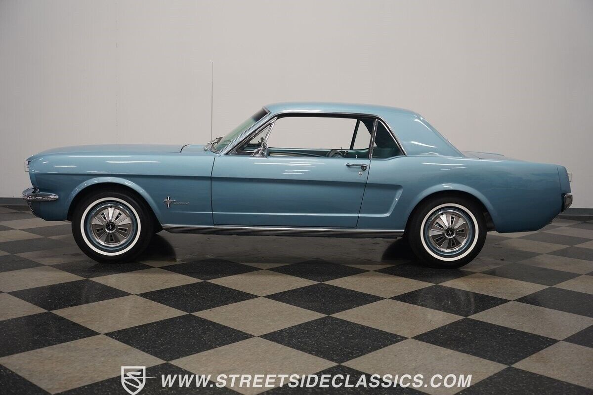 Ford-Mustang-Coupe-1966-2