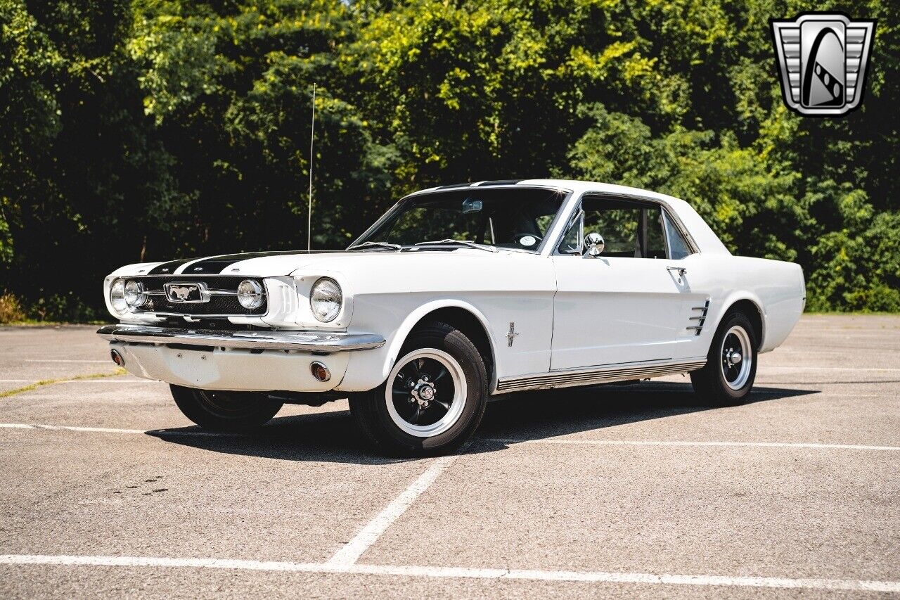 Ford-Mustang-Coupe-1966-2