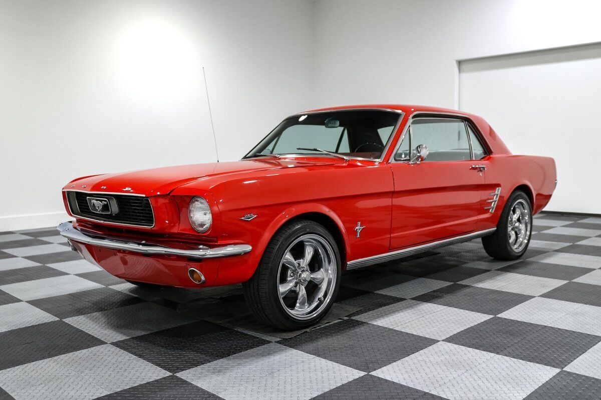 Ford-Mustang-Coupe-1966-2