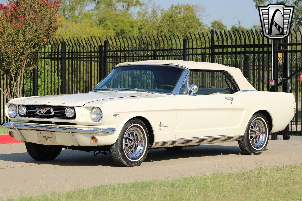 Ford-Mustang-Coupe-1966-2