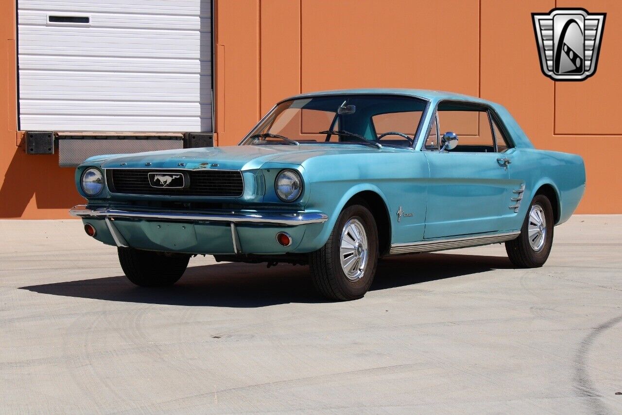 Ford-Mustang-Coupe-1966-3