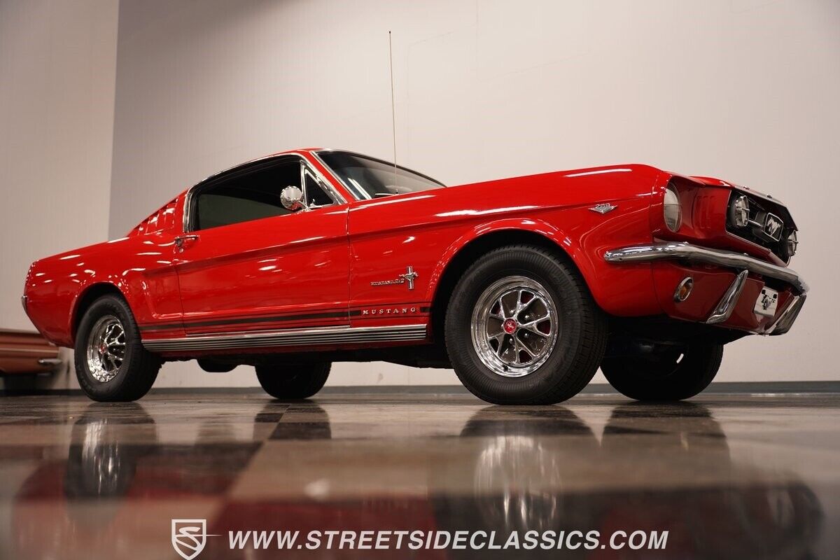 Ford-Mustang-Coupe-1966-34