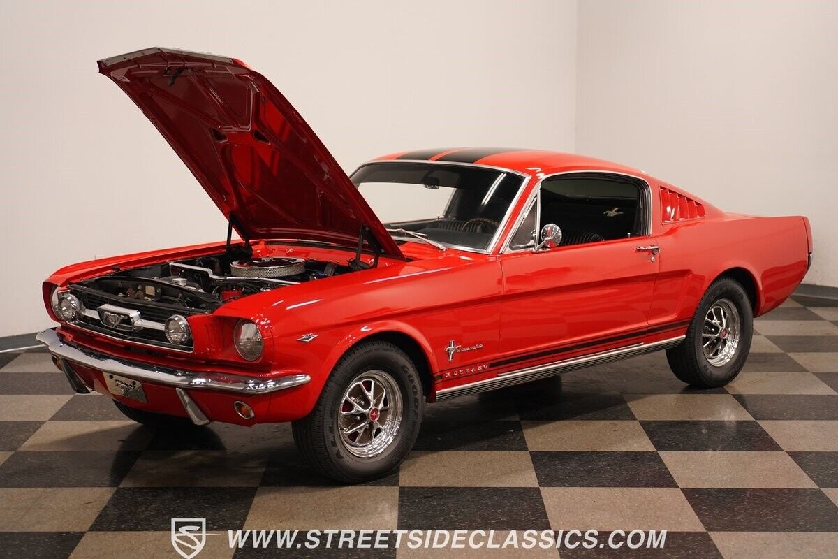 Ford-Mustang-Coupe-1966-35