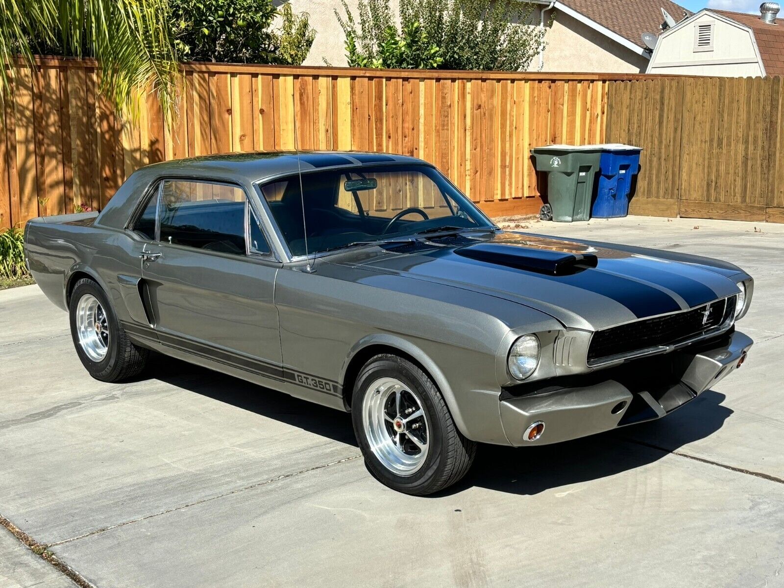 Ford-Mustang-Coupe-1966-4