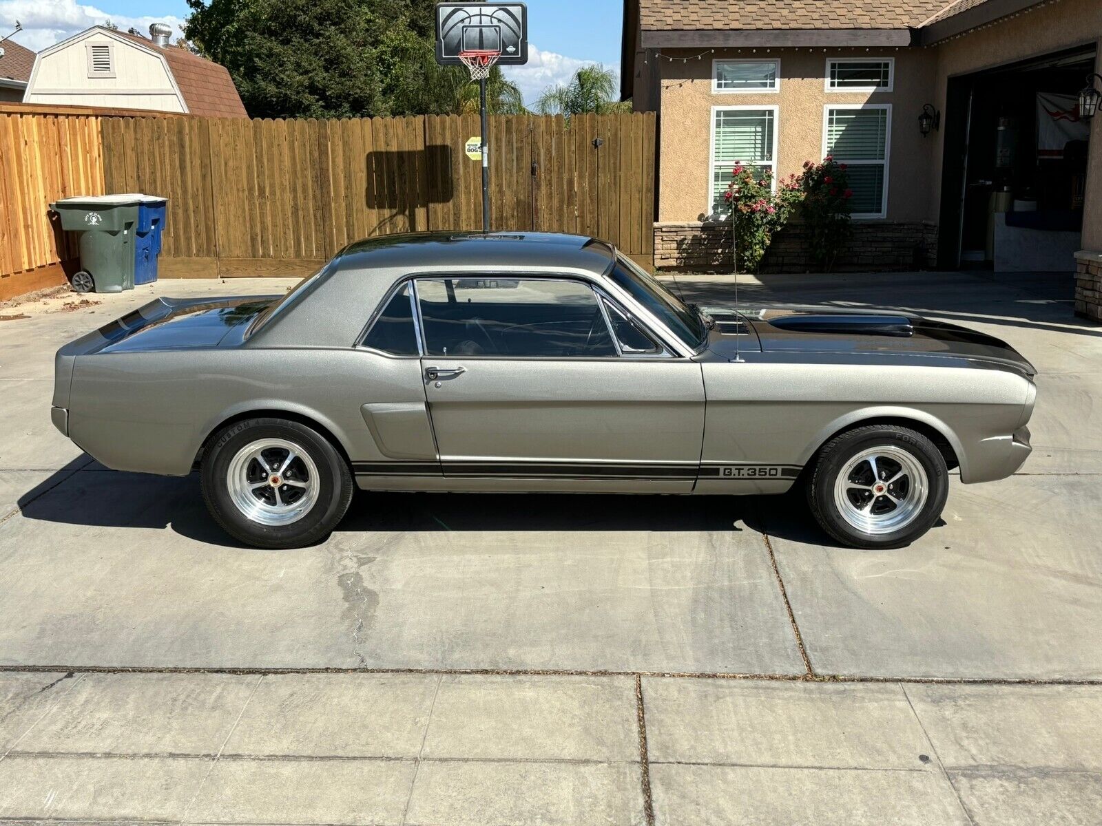 Ford-Mustang-Coupe-1966-5