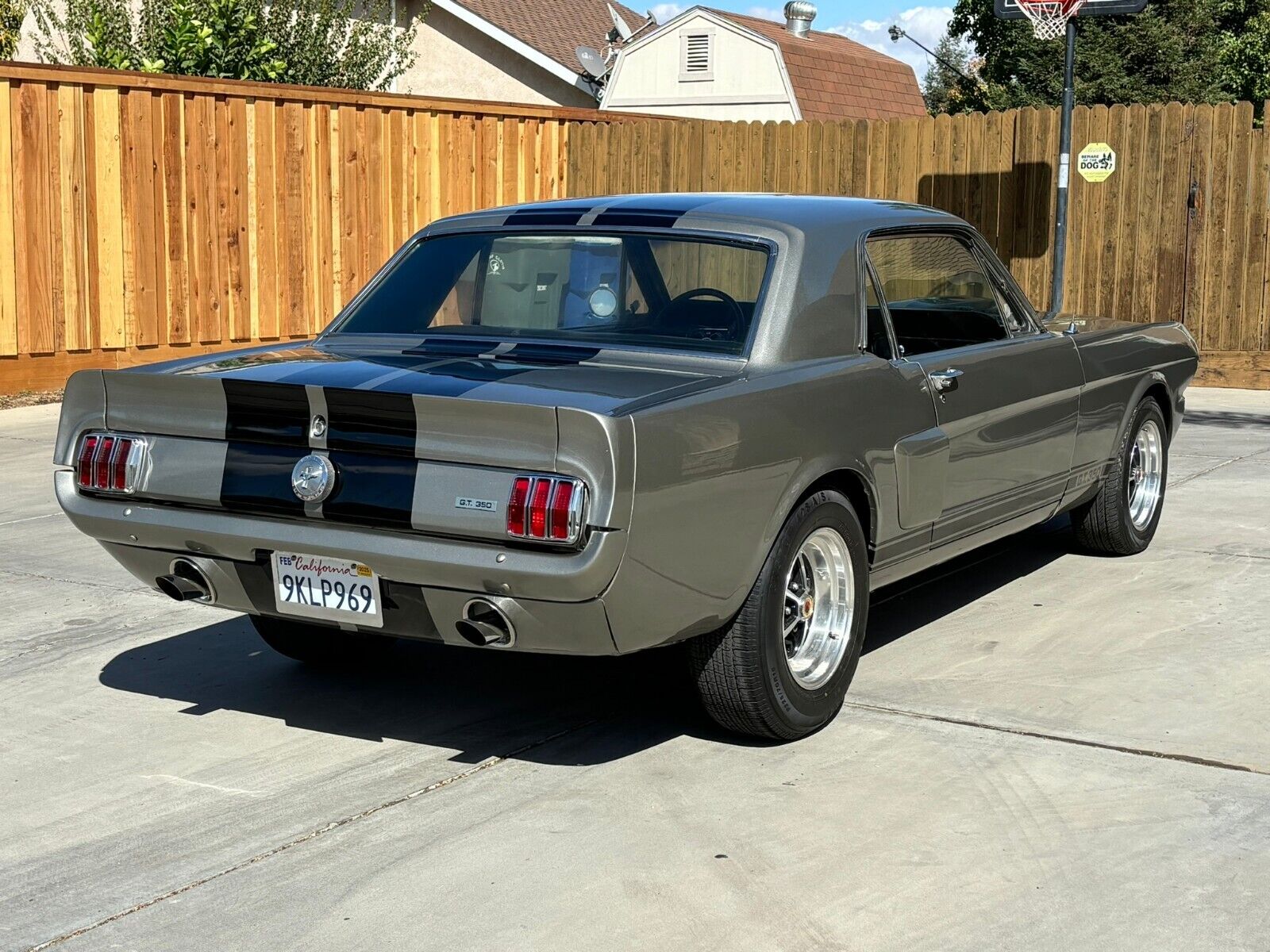 Ford-Mustang-Coupe-1966-8