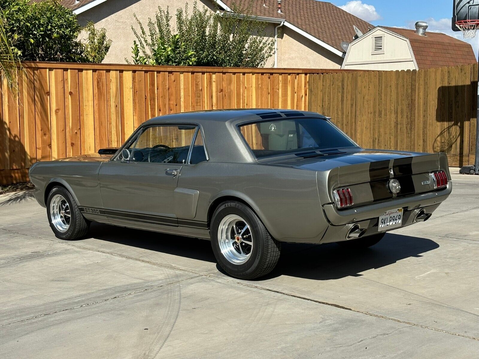 Ford-Mustang-Coupe-1966-9