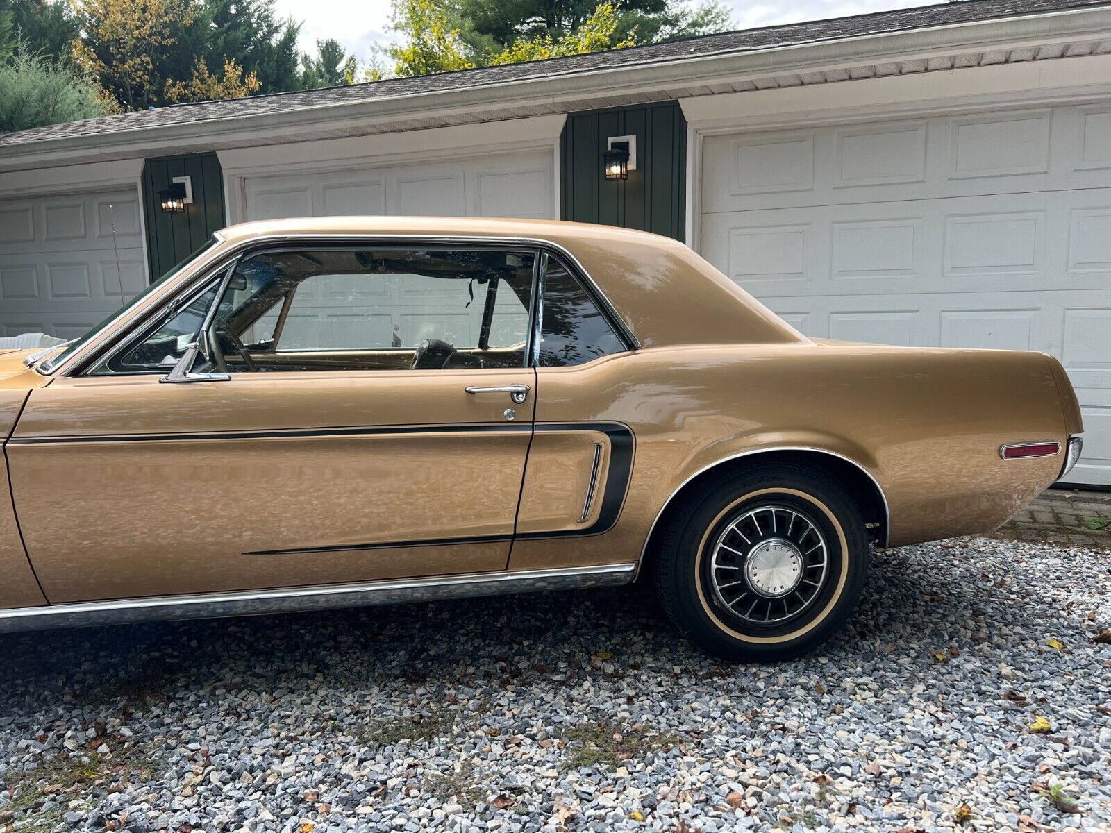 Ford-Mustang-Coupe-1968-2