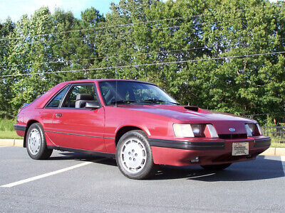 Ford-Mustang-Coupe-1984-2