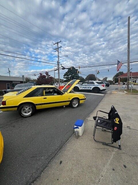 Ford-Mustang-Coupe-1985-7