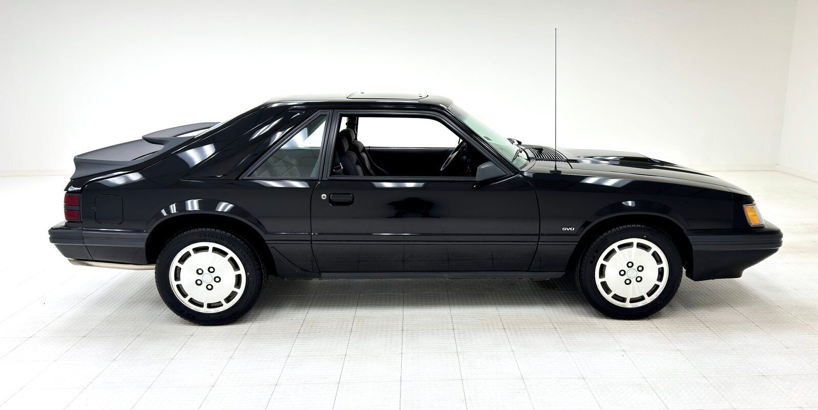 Ford-Mustang-Coupe-1986-5