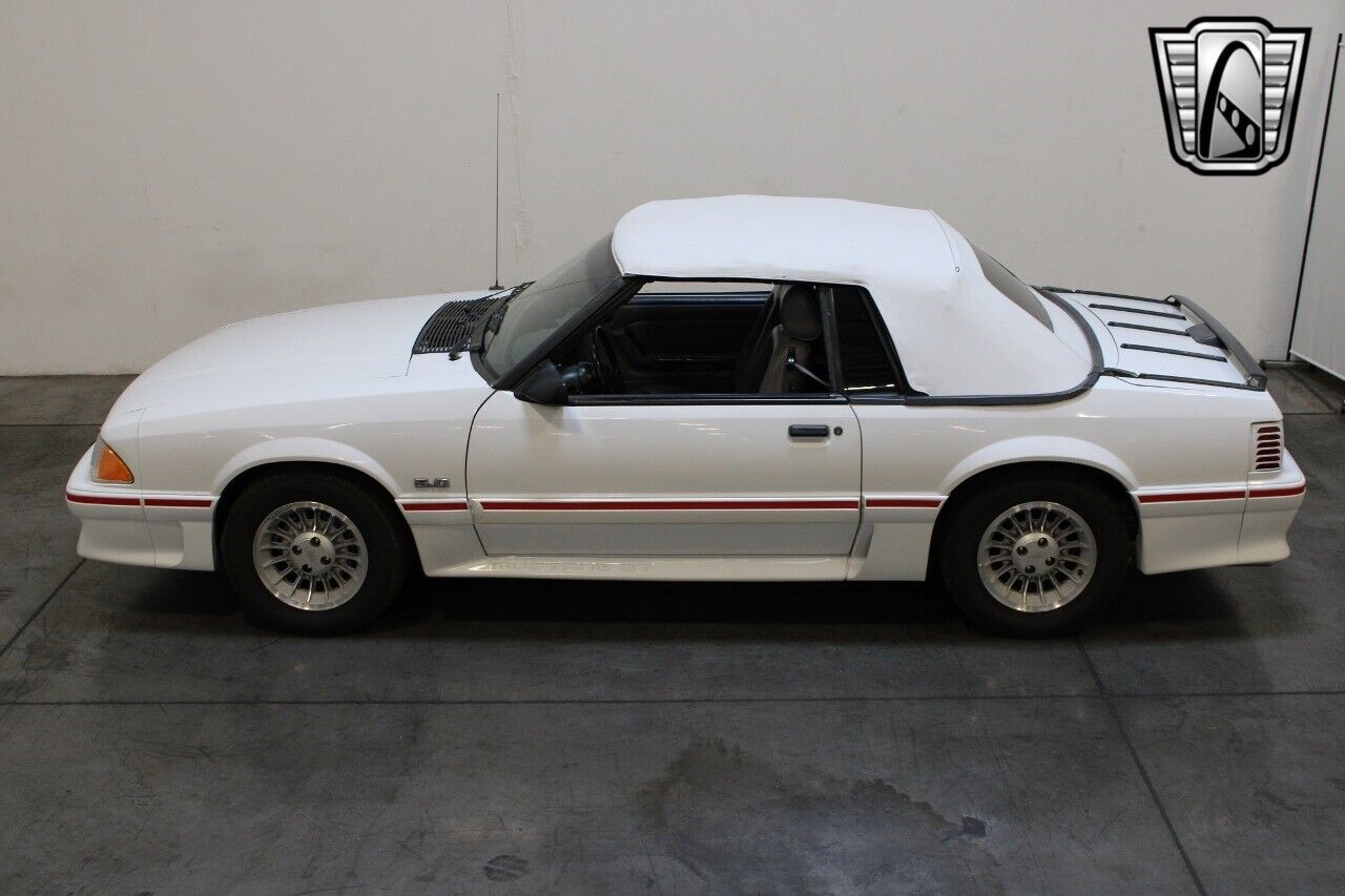 Ford-Mustang-Coupe-1987-8