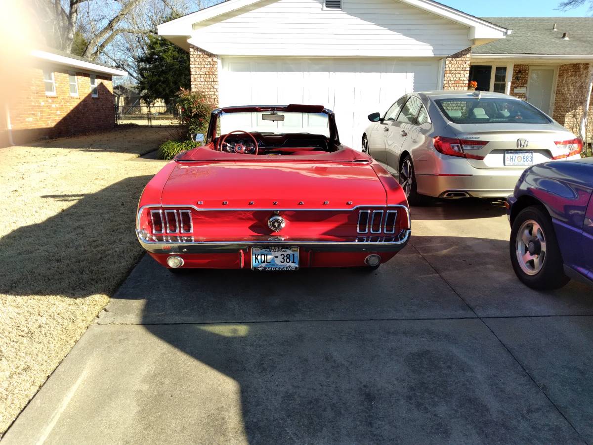 Ford-Mustang-convertible-1967-1