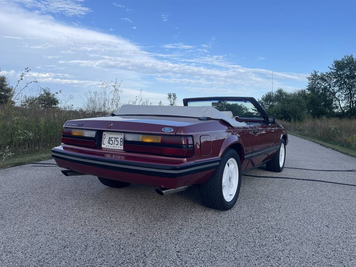 Ford-Mustang-convertible-lx-1984-1