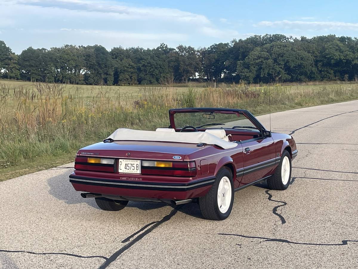 Ford-Mustang-convertible-lx-1984-15