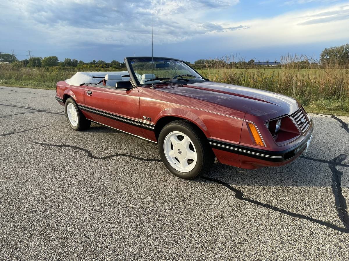 Ford-Mustang-convertible-lx-1984-16