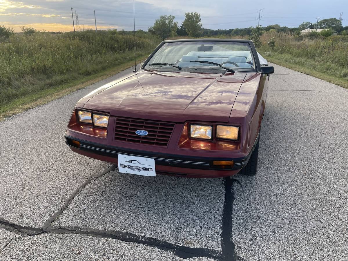 Ford-Mustang-convertible-lx-1984-17