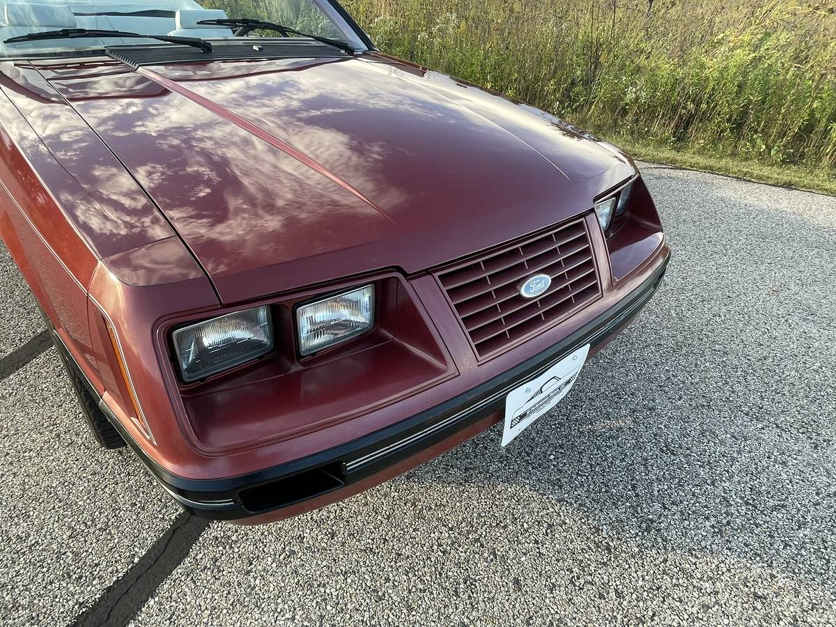 Ford-Mustang-convertible-lx-1984-8