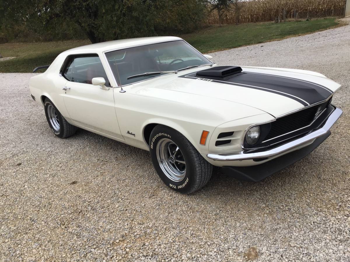 Ford-Mustang-coupe-1970-2