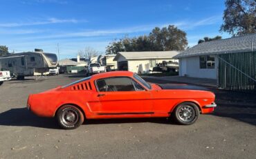 Ford-Mustang-fastback-1965