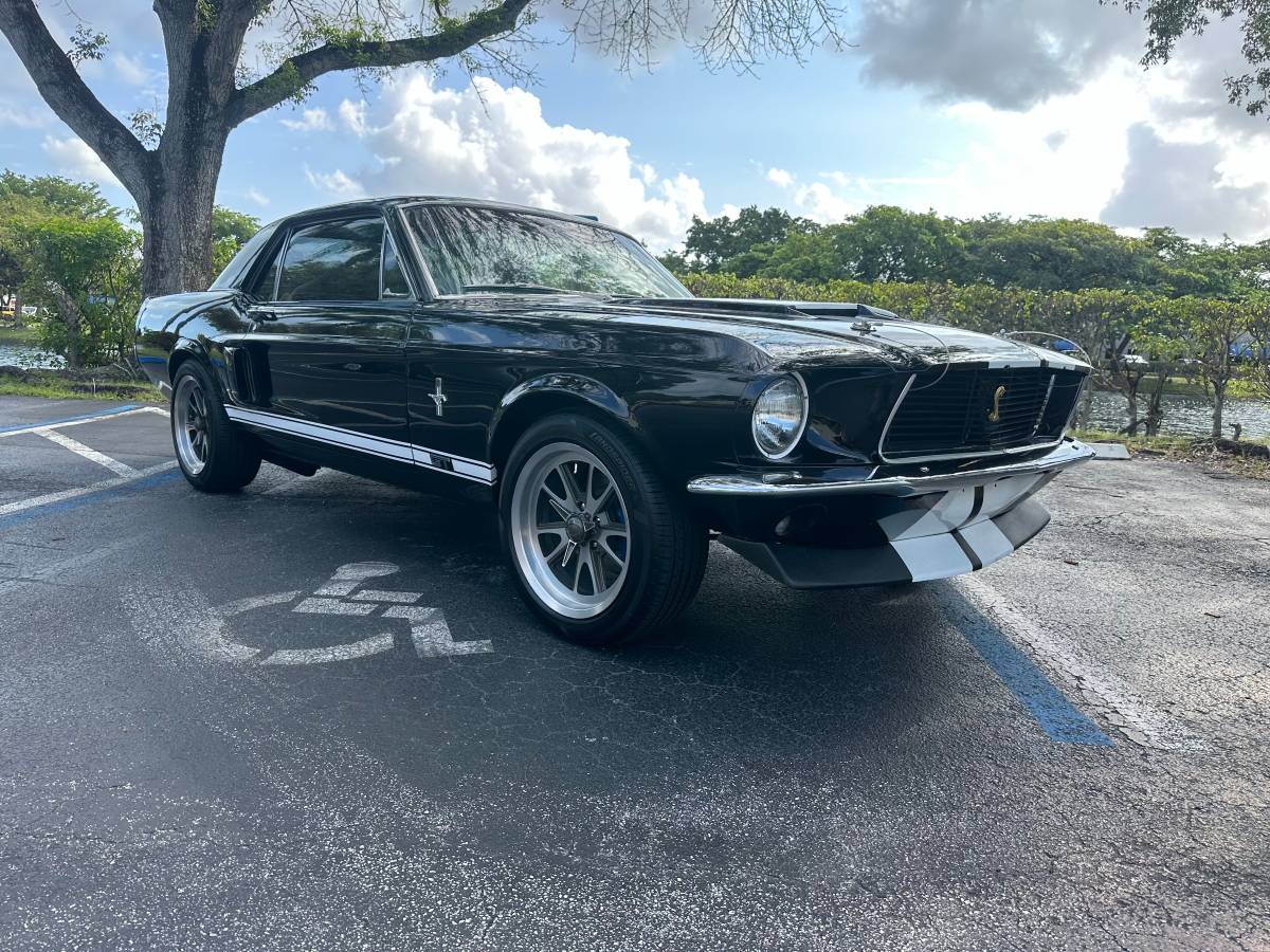 Ford-Mustang-gt-1967-1