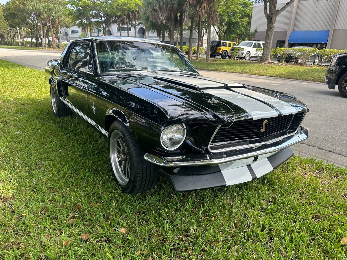 Ford-Mustang-gt-1967-8