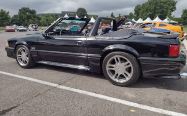 Ford-Mustang-gt-convertible-1992-2